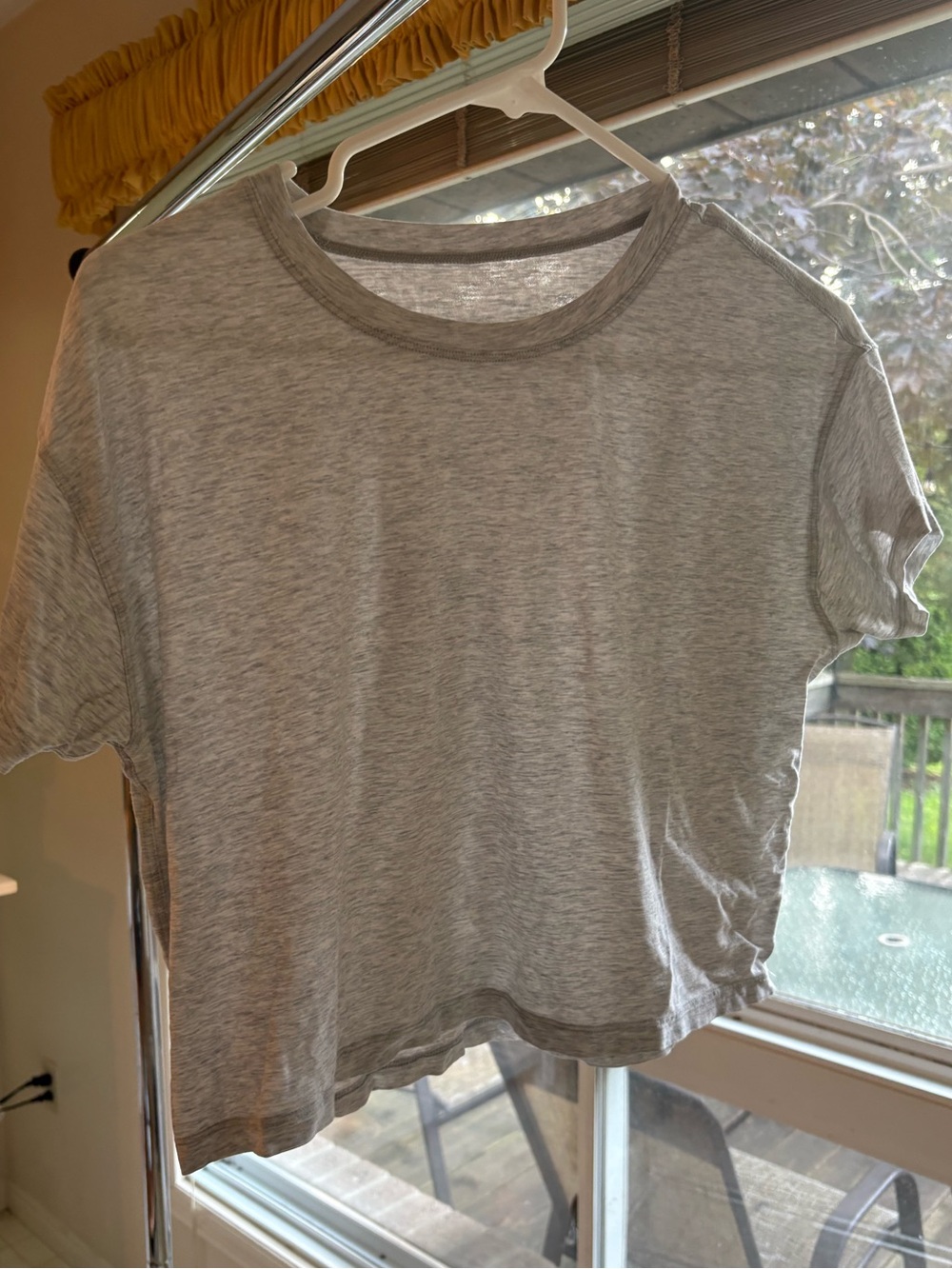 Lululemon Cates Tee Size 4